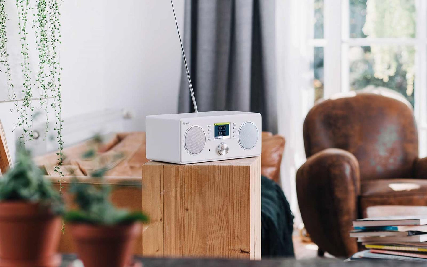 Block Audio CR-20 Glossy White