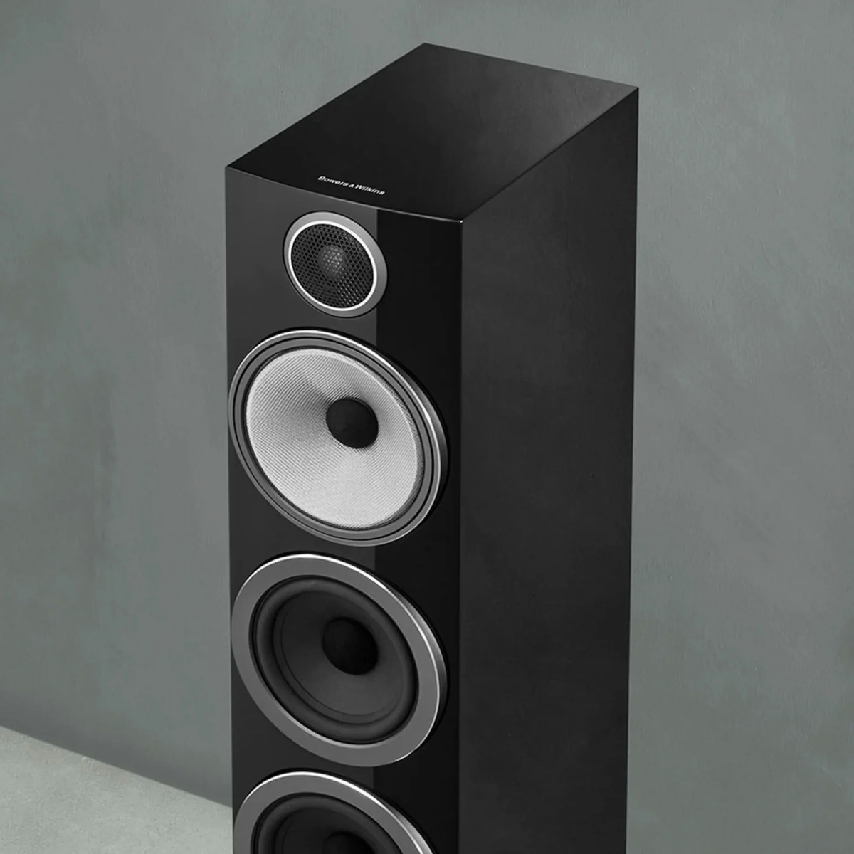 Bowers & Wilkins 704S3 zwart luidspreker vloerstaand model met 300,= inruilkorting