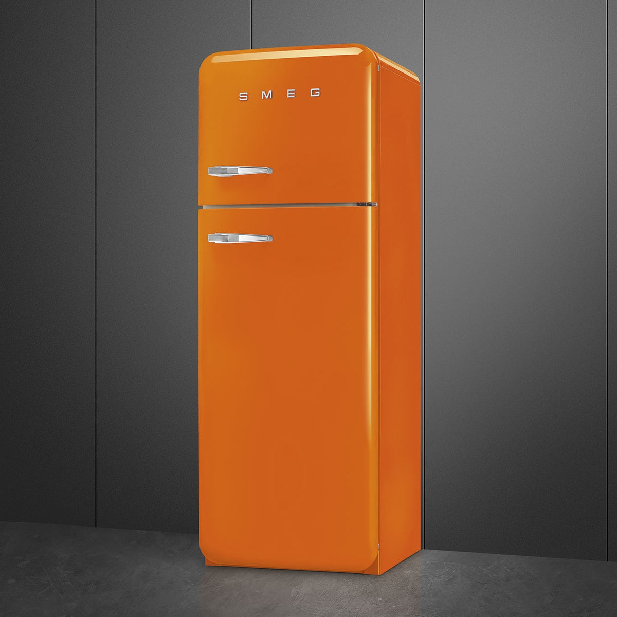 Smeg FAB30ROR5 Jaren 50 Model, deur draaiend naar rechts
