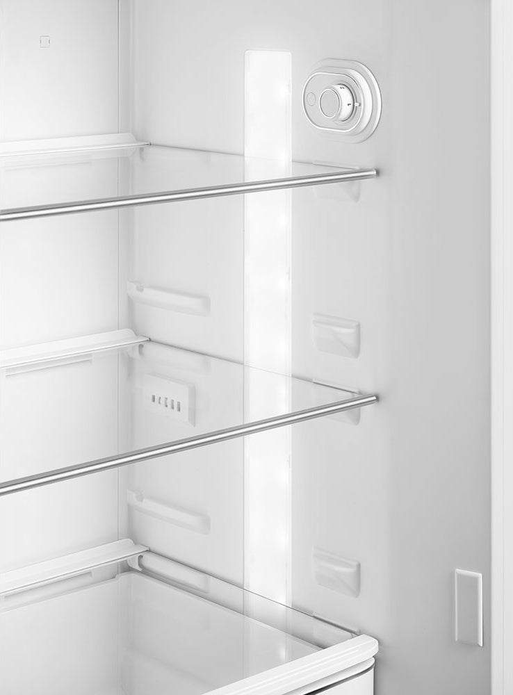 Smeg FAB30ROR5 Jaren 50 Model, deur draaiend naar rechts