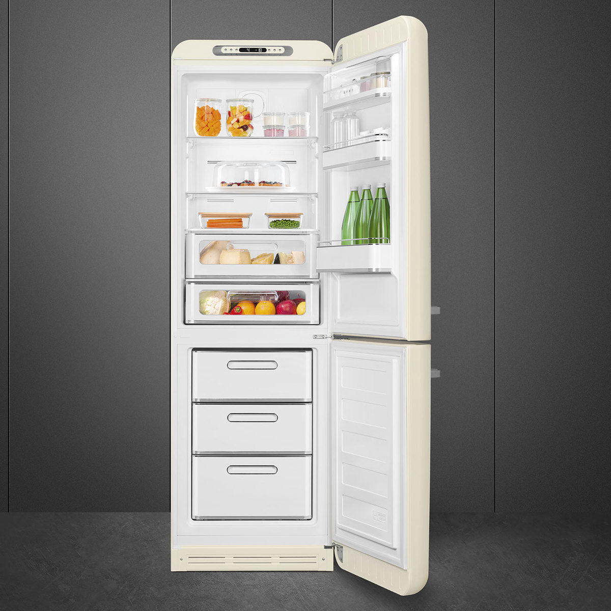 Smeg FAB32RCR5 Jaren 50 Model, deur draaiend naar rechts