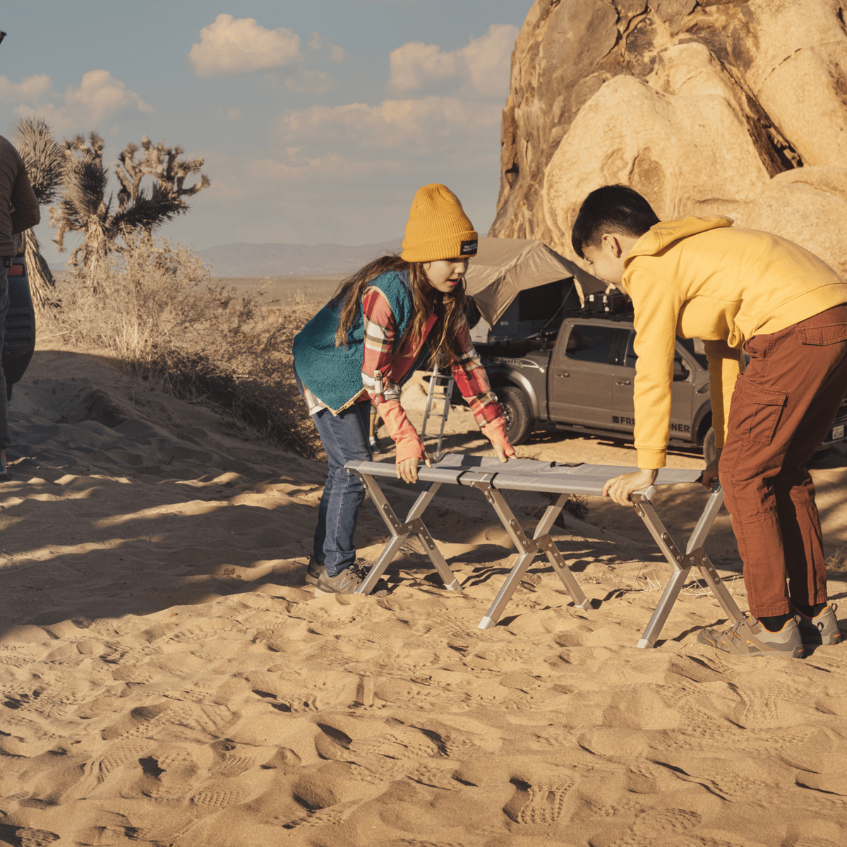 Dometic Compact Camp Bench