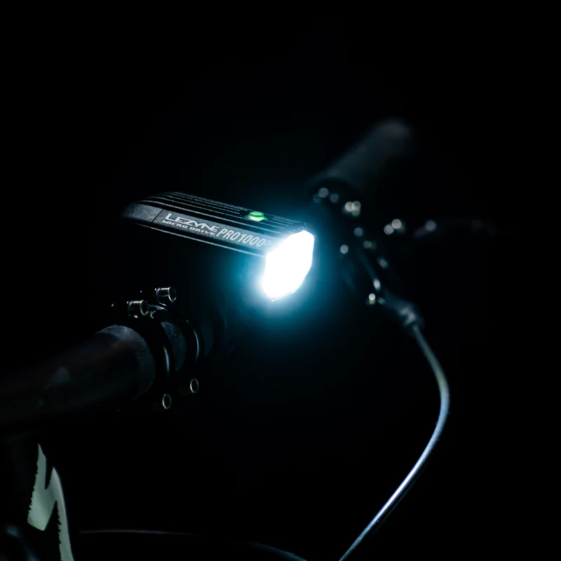 Lezyne Micro Drive Pro 1000+ voorlicht