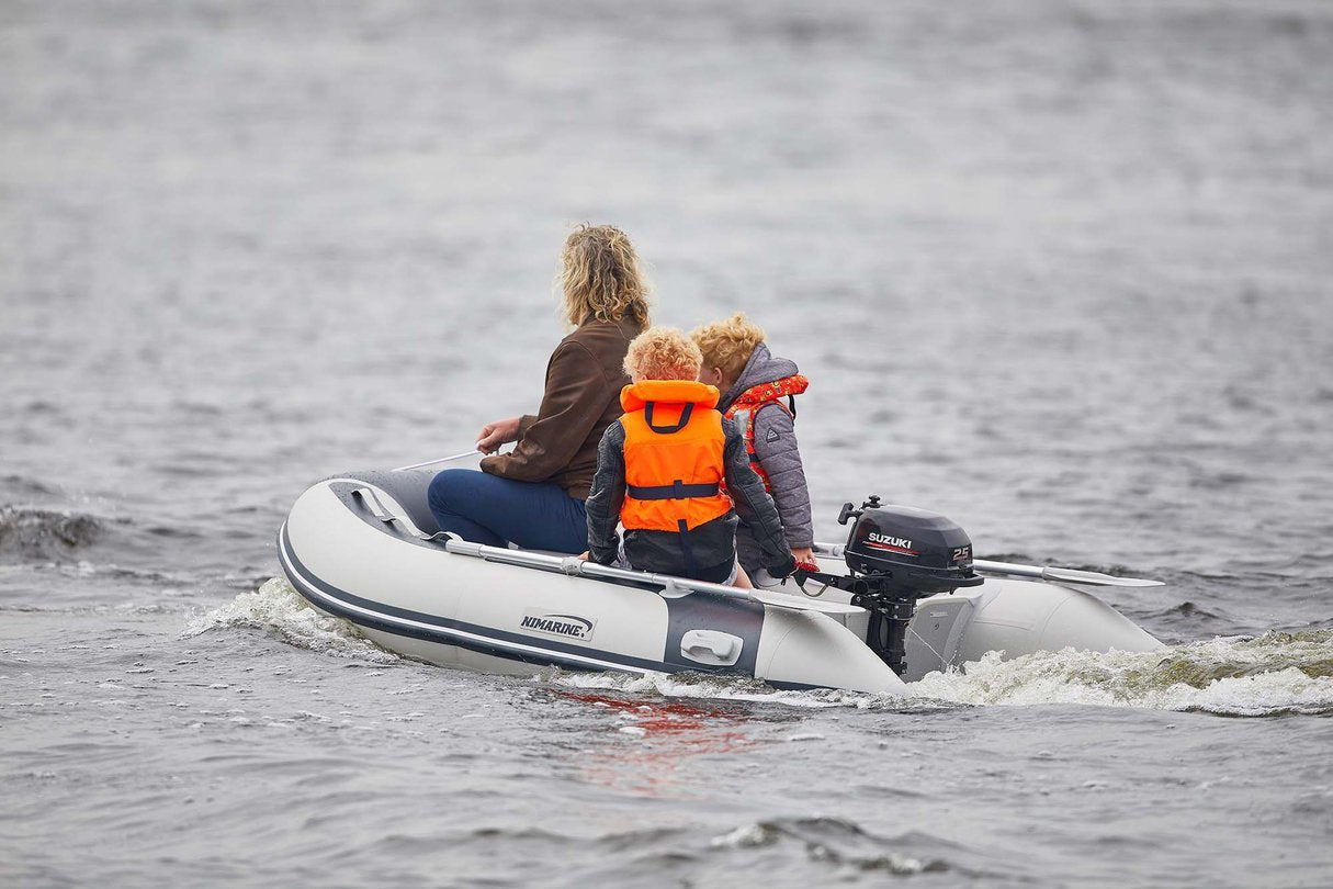Suzuki DF2.5L buitenboordmotor inclusief 100 euro "Suzuki Summerfun" voordeel