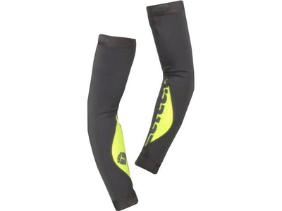 Bioracer Spitfire Armwarmers TC Temp Control voorgevormd
