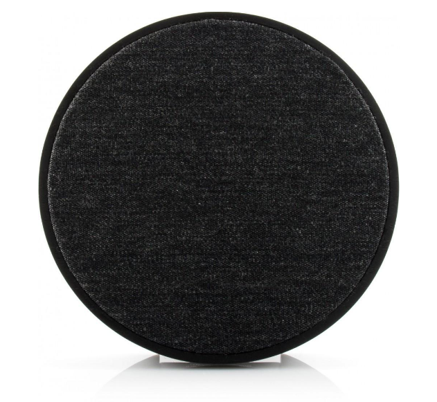 Tivoli REVBLK Speaker met Charging Pad