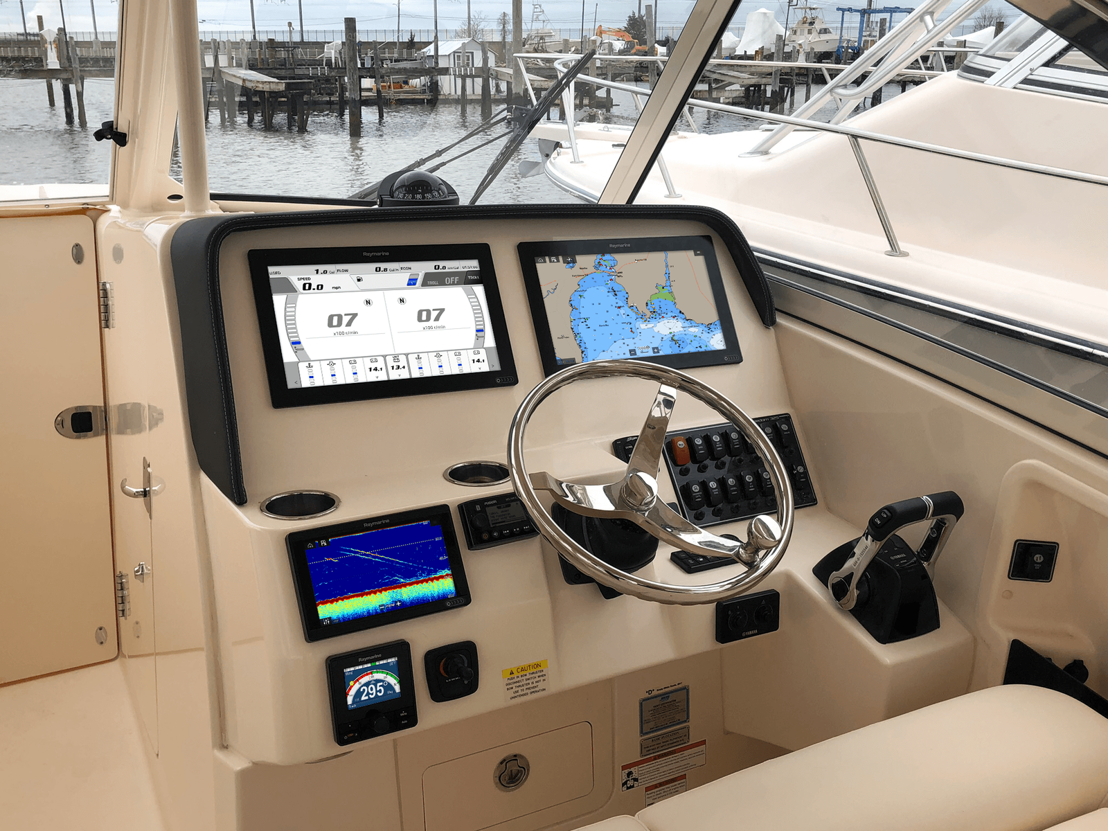 Raymarine Axiom+ 12 RV