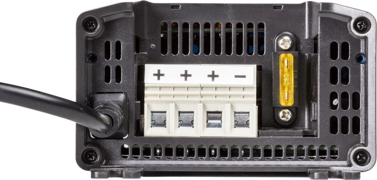 Victron Blue Smart IP22 12/30-3