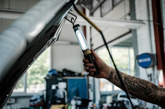 Brennenstuhl Werkplaats Staaflamp IP54 met accu
