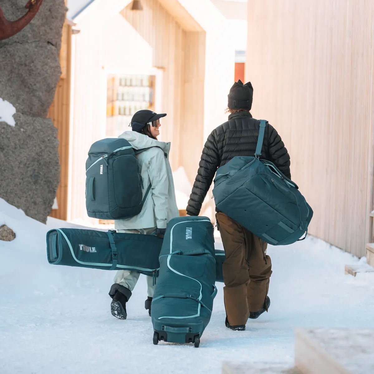 Thule RoundTrip ski- en snowboard duffel 80L zwart