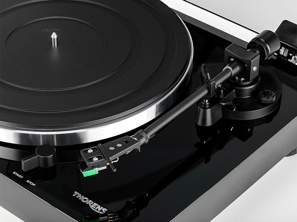 Thorens TD 202 zwart