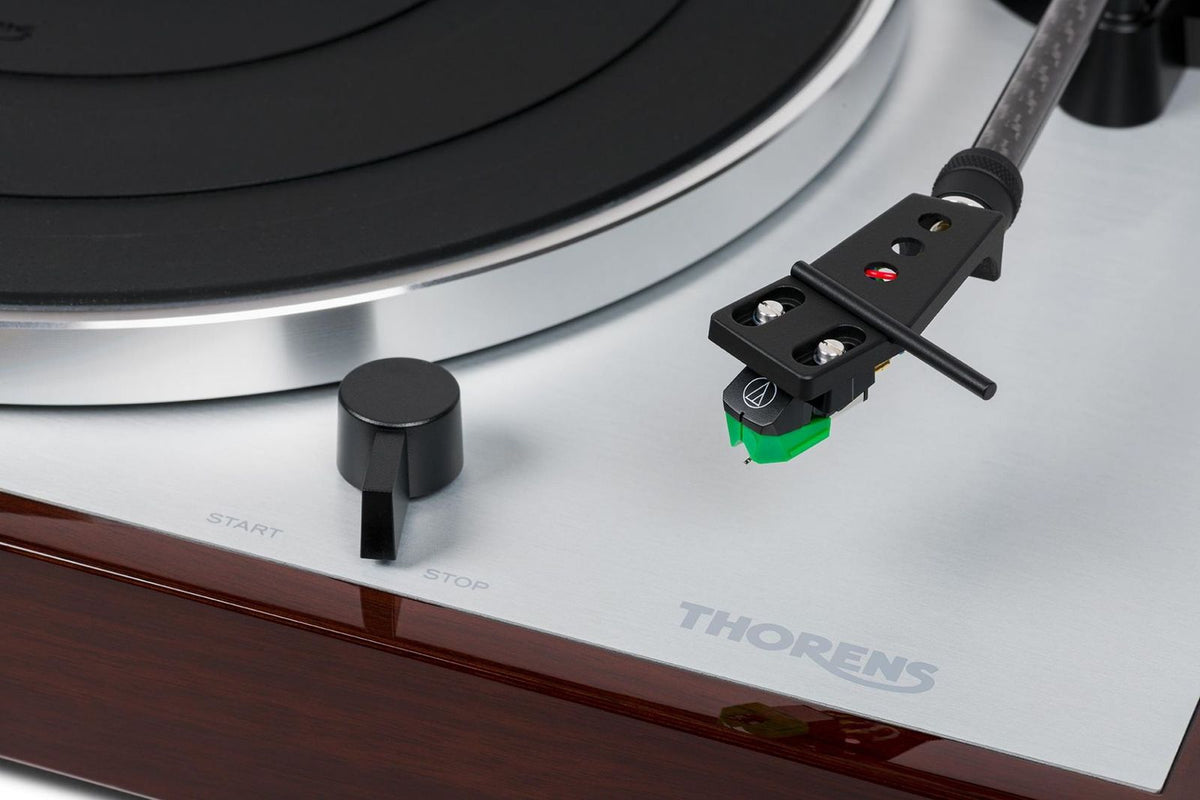 Thorens TD402DD WALNOOT