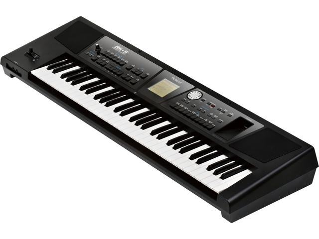 Roland BK-5 digitaal keyboard, eerste keuze voor One-Man-Bands